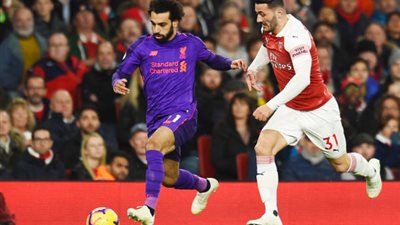 بمشاركة محمد صلاح.. آرسنال يُعطل ليفربول ويقدم هدية ثمينة لمانشستر سيتي