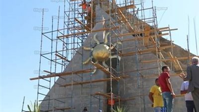 محافظ جنوب سيناء يتابع إنهاء أعمال الجداريات ويشيد بما تم إنجازه (صور)