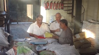 الأمن يداهم 8 مصانع و19 مخزن لإنتاج الأسمدة المغشوشة (فيديو)