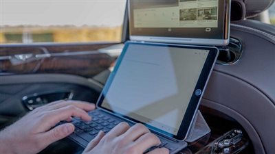 بنتلي تطلق أول نظام 