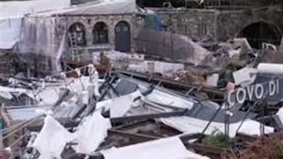 صور جوية تظهر مدى الدمار الذى خلفه إعصار إيطاليا (فيديو)