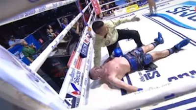 وفاة بطل العالم 7 مرات بالضربة القاضية (فيديو)