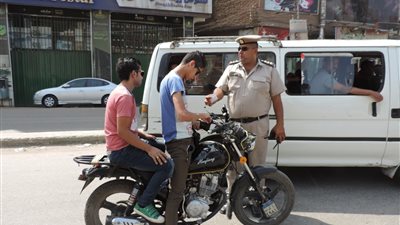 تحرير 1326 مخالفة مرورية وسحب 49 رخصة في حملة بالقليوبية 