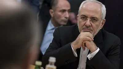 ظريف: المجتمع الدولي لا يمكنه أن يسمح لترامب بتدمير النظام العالمي