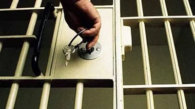 إخلاء سبيل حدثين بتهمة إشعال النيران في جراج القصر العيني 