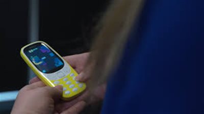 بطريقة ذكية.. عجوز تسرق هاتف جوال في المغرب (فيديو)