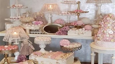 جولة مع الفنانين.. كندة علوش تستعد لسبوع نجلتها