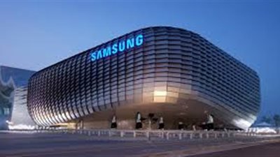 سامسونج تعتزم إطلاق هواتفها القادمة بنتوء في الشاشات