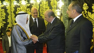 في غياب نجلاء فتحي.. عزاء كبير للإعلامي حمدي قنديل (صور)