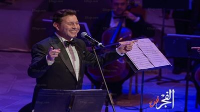 هاني شاكر يطرب جمهور الأوبرا في حفل كامل العدد.. ويشدو بـ