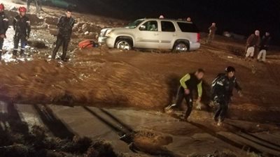 الجيش الأردني يرسل طائرات عموديه إلى مناطق السيول