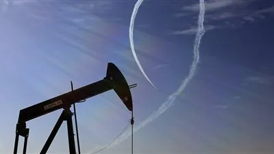 العراق والسعودية يتفقان على العمل معا لتحقيق استقرار أسواق النفط