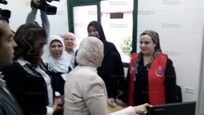 وزيرة الصحة تزور دمياط لتفقد الكشف على فيروس سي (صور)