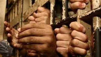 ضبط عاطل وبحوزته 15 طربة حشيش و6 كيلو بانجو بالسويس