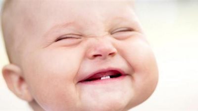 نصائح لعلاج أعراض التسنين عند الأطفال