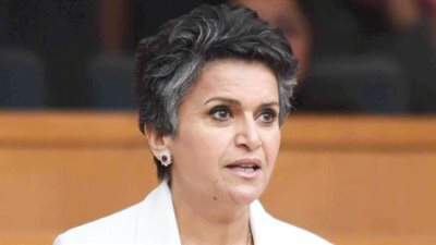 صفاء الهاشم تحارب الحجاب..ورواد 