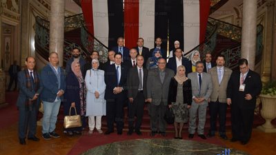 عمداء كليات صيادلة الوطن العربي في رحاب جامعة عين شمس (صور)