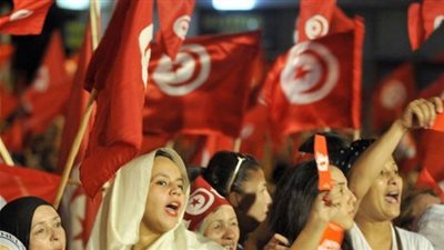 وزير الداخلية التونسي يعلن رفضه إلزام المرأة لأداء الخدمة العسكرية‎