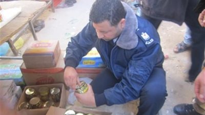 التموين تصادر 13 طن سمن مغشوش داخل مصنع بأكتوبر