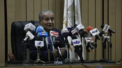 وزير التموين يكشف موعد الانتهاء من تسجيل طلبات إضافة المواليد (صور)