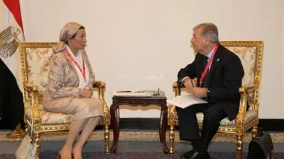 مفوض الاتحاد الأوروبي: مستعدون لمساعدة مصر في إدارة المخلفات الصلبة 