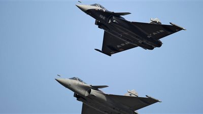 إسبانيا تؤيد فكرة ماكرون إنشاء جيش موحد