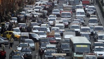 كثافات مرورية بمحور الثورة لأعمال إصلاحات وتطوير بالدائري