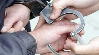 حبس عاطلين 4 أيام لسرقتهما المواطنين بالإكراه في مدينة بدر