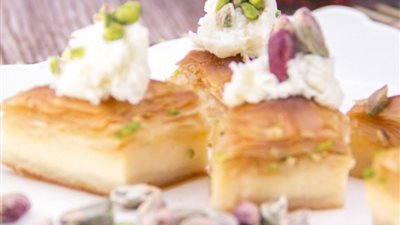 طريقة تحضير بسبوسة بالقشطة في المنزل