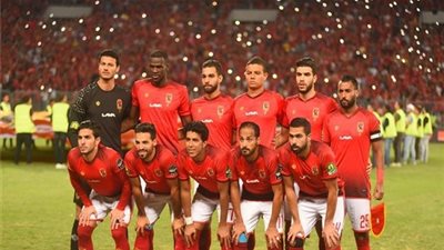 الأهلي يستبعد 8 لاعبين من مباراة الوصل الإماراتي