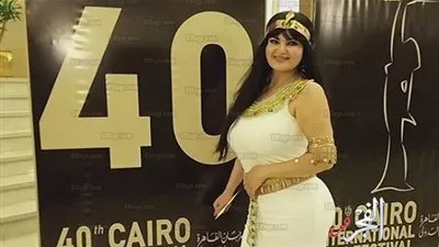 بعد التوبة.. سما المصري بالزي الفرعوني في افتتاح مهرجان القاهرة السينمائي الدولي (فيديو) 