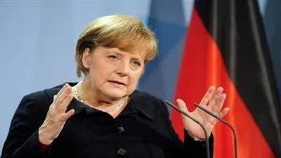 ميركل: نأمل حل أزمة اعتراض إسبانيا على بريكسيت