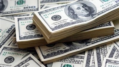 تراجع الدولار بسبب اليورو وزيادة الإقبال على المخاطرة