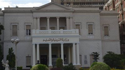 الحكومة: لا صحة لإجبار طلاب الصف الأول الثانوي المغتربين على أداء الامتحان بمصر