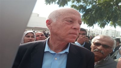  خاص.. قيس سعيد يعلن ترشحه للإنتخابات الرئاسية من أمام مجلس النواب (فيديو)