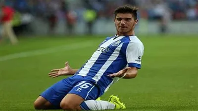 نيفيز على رادار يوفنتوس