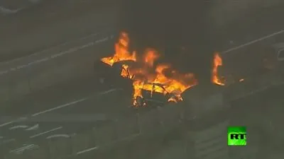 مصرع شخص في حريق هائل بجسر بروكلين (فيديو)