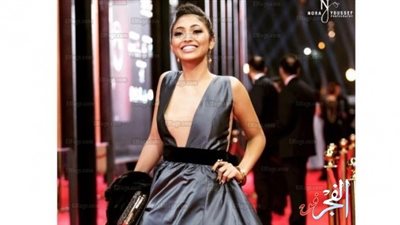 بفستان مكشوف.. ميار الغيطي تكشف إصابتها بسرطان الثدي (صور)