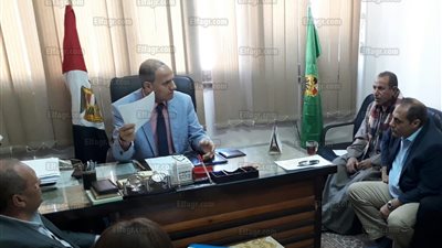 وكيل تعليم الفيوم ومجلس أمناء المحافظة يناقشان عدة قرارات هامة (صور) 