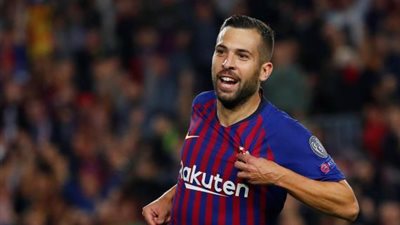 جوردي ألبا يدافع عن سيرجو راموس