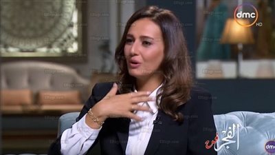 بعد حلا شيحة.. فنانة مصرية شهيرة تخلع الحجاب