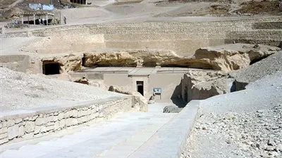 بعد الفضيحة.. 300 جنيه تعيد الكهرباء مؤقتًا لمقابر الأشراف الأثرية بالأقصر  