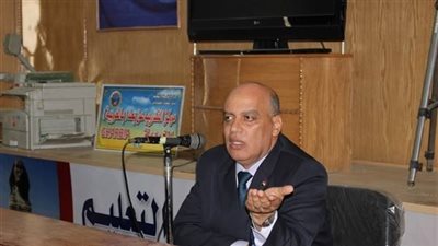 وكيل تعليم الغربية يستمع لشكوى طلاب الصف الأول الثانوي بشأن جدول الامتحان 