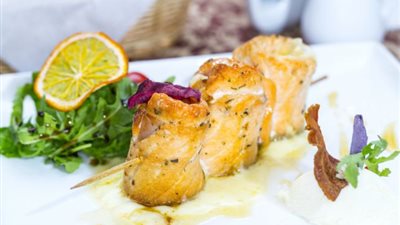 على الطريقة الإيرانية.. كيفية تحضير سمك مشوي؟