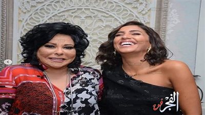 إسعاد يونس تختبر دينا الشربيني كـ