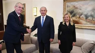 الرئيس التشيكي يعد بفتح سفارة 