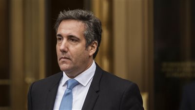 ترامب يتهم محاميه السابق 