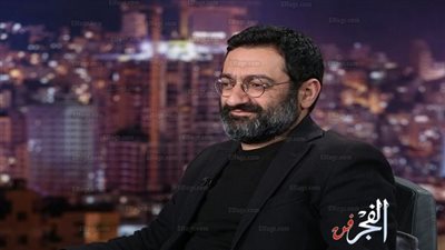 مسرحية تصور لبنان على أنه مبنى معرض لخطر الانهيار