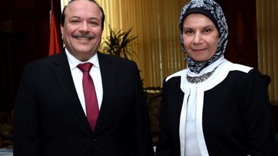 آمال محفوظ رئيساً لمجلس قسم التوليد وأمراض النساء بـ