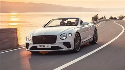 رسميا.. بنتلي تكشف عن سيارتها 